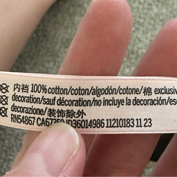 Victoria's‎ Secret Black Dream Angel V-String Panties Size Medium - Picture 4 of 6